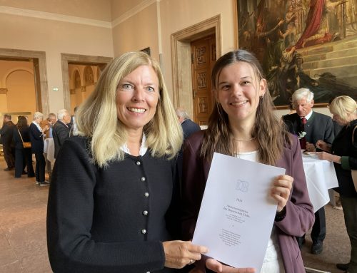 Jana Bankl erhält Auszeichnung vom Bayerischen Club